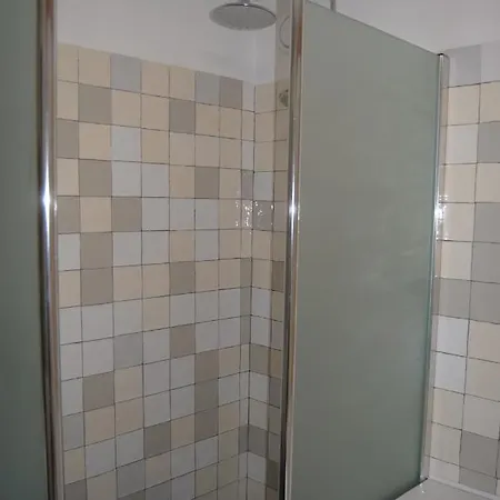 De Hartelust מלון 3*